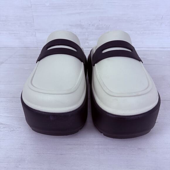 Crocs Stomp Loafers Womens 5 White Black Chunky Platform Y2K Slip On Waterproof - Picture 5 of 12